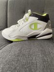 Champion skor, storlek 43