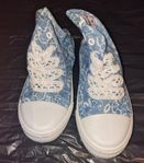 Nya sneakers från DinSko, storlek 29