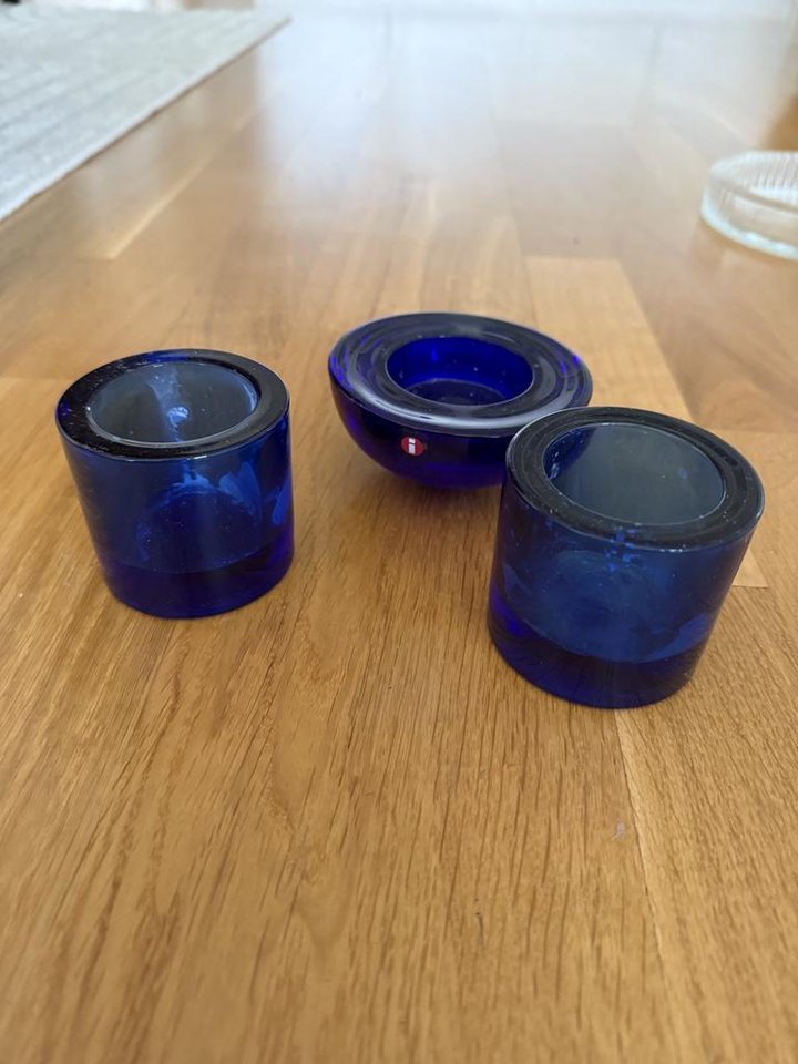 Mörkblå Ittala och marimekko ...