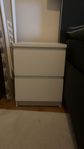 säng bord med två lådor IKEA
