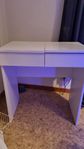 Brimnes Sminkbord och "kontorstol" från IKEA