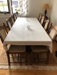 Carpati matbord med 8 stolar