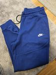 Nike tech byxa 