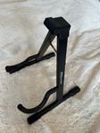 gitarrställ, stämgaffel, capo, strängar