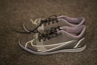 Nike mercurial skor inneskor storlek 38.5