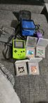NINTENDO GAME BOY COLOR MED TILLBEHÖR OCH SPEL