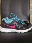 Nike skor - Storlek 41