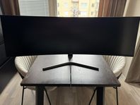SAMSUNG QLED GAMING MONITOR 49”