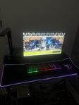 Gamingdator med Razor LED musmatta. DELL och Samsung skärm.