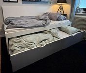 Ungdomssäng/Barnsäng/Sängstomme med undersäng 