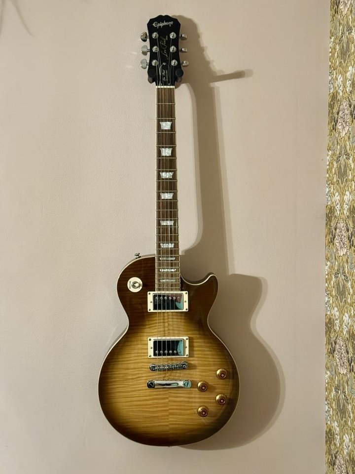 Epiphone Les paul och Fender ...
