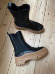 Chelsey Boots Hight från Monki