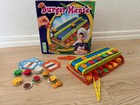 Burger Mania, Vem är, Pen-tastic