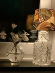 Bordslampa i kristall m William Morris-skärm