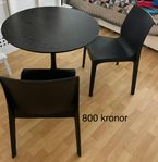 Bord och stolar