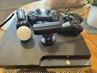 PS3 med 2 kontroller, kamera och VR