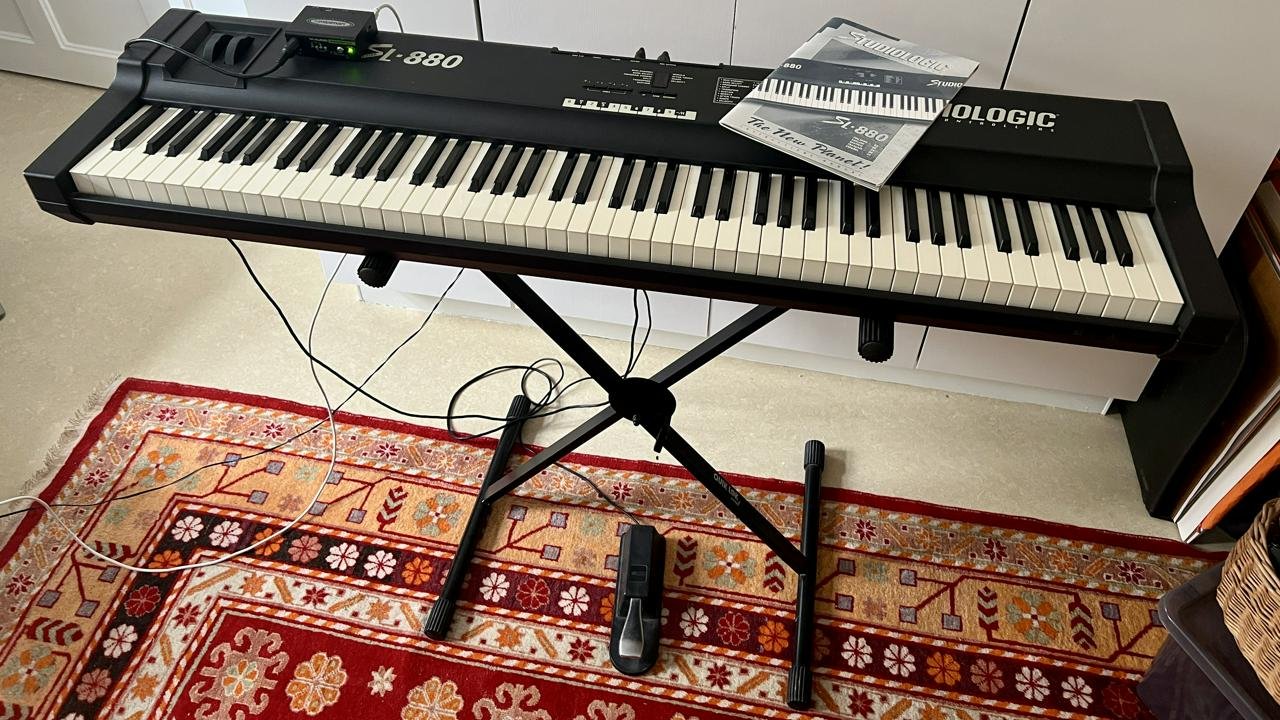 Studiologic SL-880