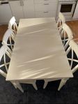 Vitt bord IKEA Ingatorp med iläggsskiva samt 6 stolar