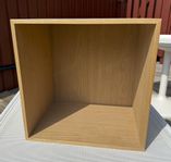 Muuto Mini Stacked Ek hylla 33 x 33 cm