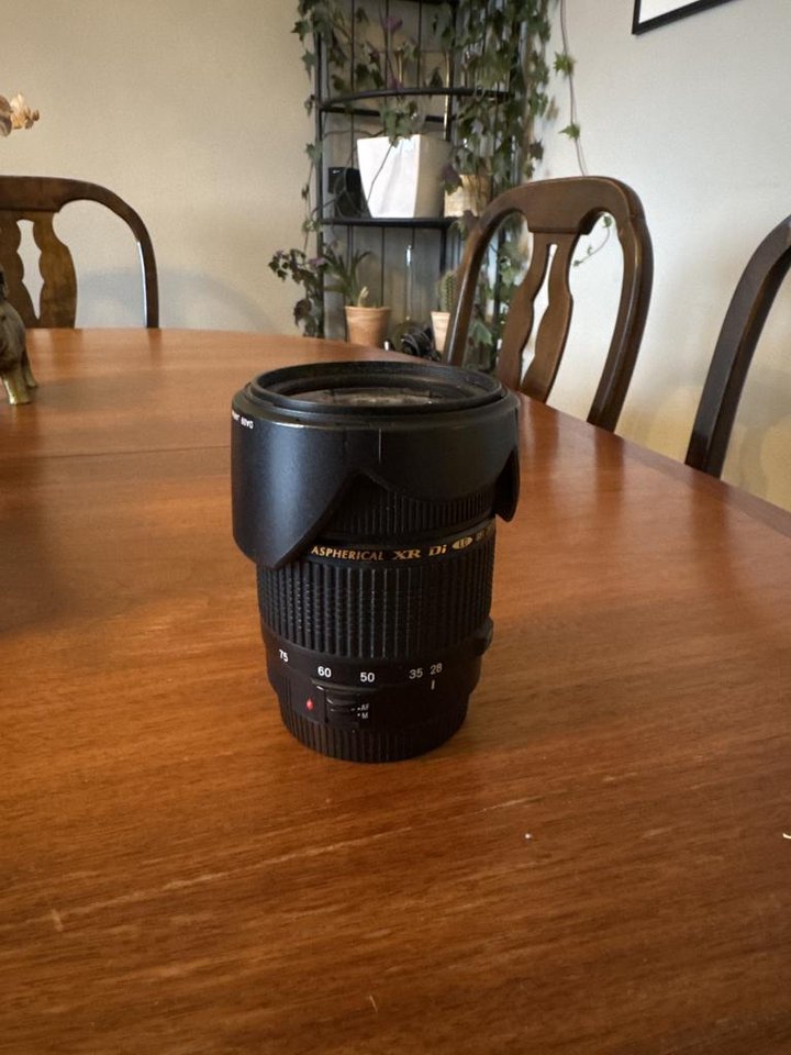 Tamron SP AF Aspherical XR Di...