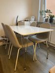 Matgrupp matbord + 4 stolar