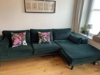 Stockholm  grön divansoffa velvet edition 
