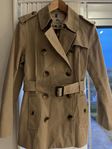 Burberry trenchcoat