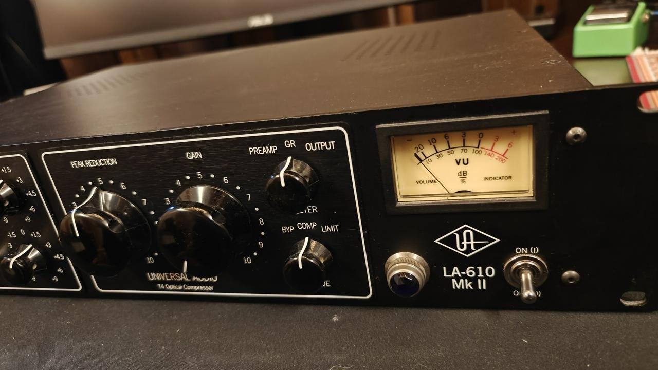 Universal Audio LA-610 MKII