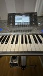 Yamaha Tyros 5 keyboard 61