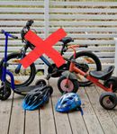 Kickbike, 3-hjuling, cykelhjälmar