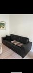 3-sits skinnsoffa svart
