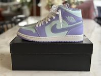 Jordan 1 Mid Purple Aqua