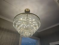 Fin kristallkrona från Vesani säljes