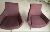 2 rosa fåtöljer