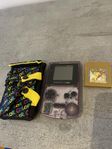 Gameboy color med Pokemon Gold