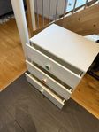 Byrå och garderob ”Godis hus” från IKEA