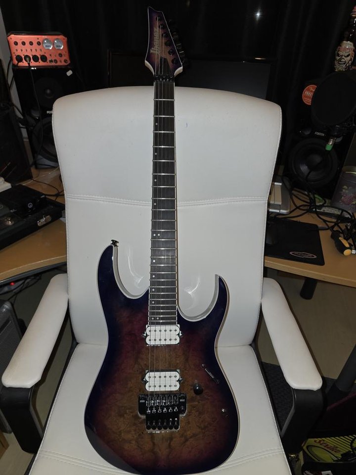 Ibanez RGIX6DLB Iron Label