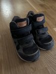 Kavat Iggesund Vattentäta sneakers 