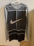 Nike långärmad tröja storlek XS