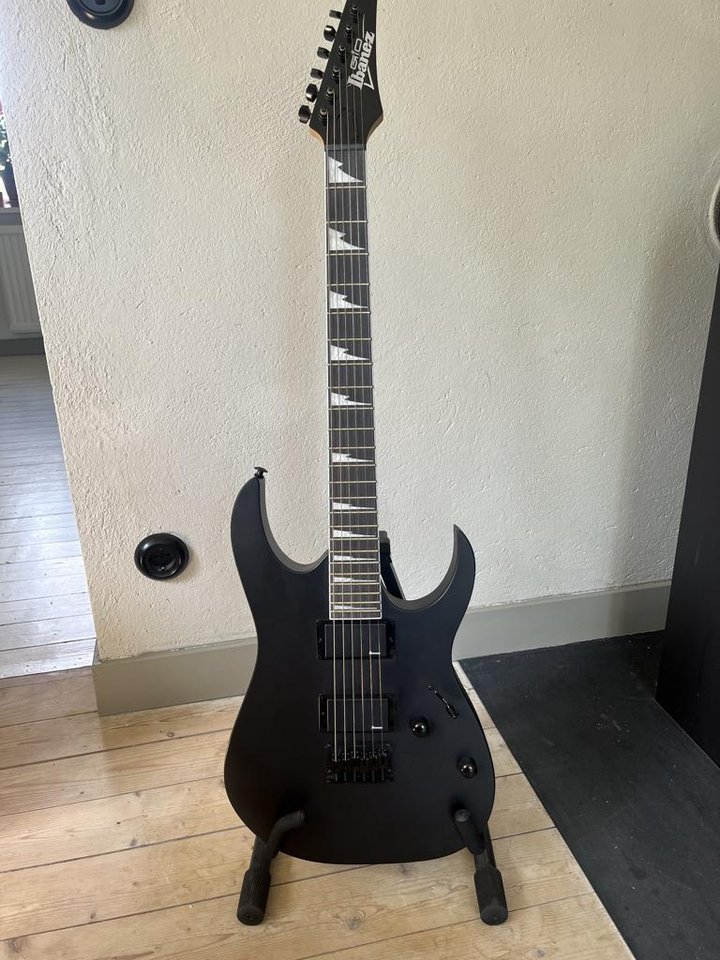 Ibanez GRG121DX-BKF
