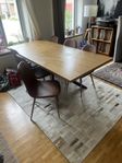 dinning table and 6 chairs 