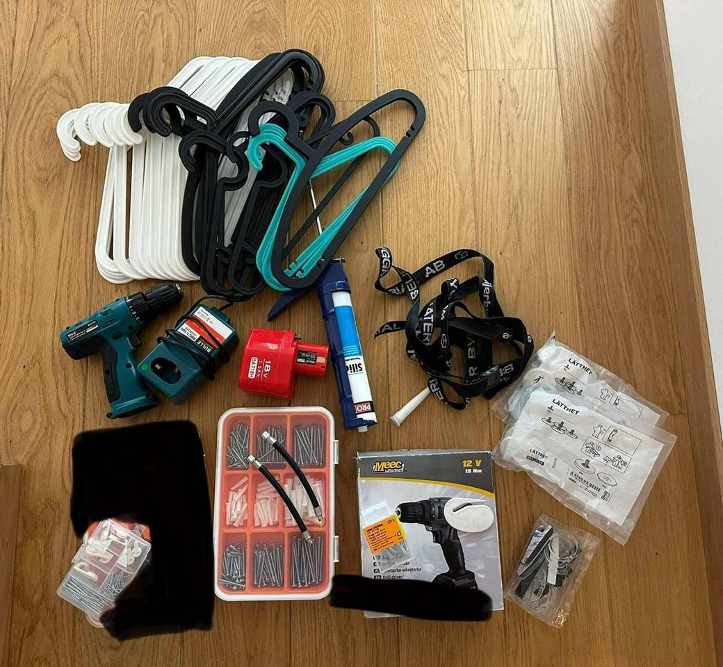 Paket med verktyg och tillbeh...