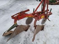 Tvåskärig plog köpes