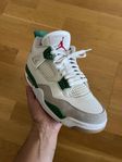 Jordan 4 SB Pine Green