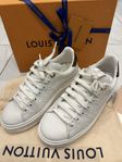 Louis Vuitton trainers 37