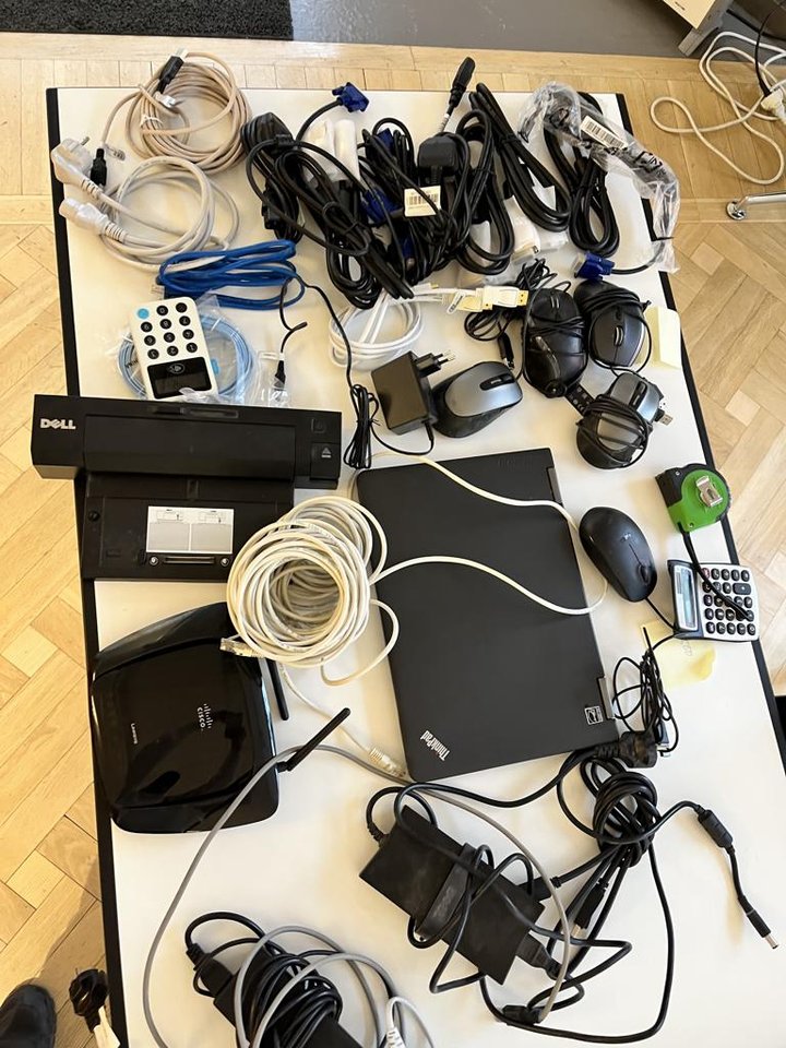 IT-prylar säljes billigt – vi...
