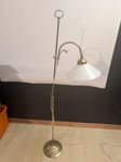 äldre golvlampa 