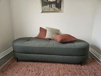 Mörkgrön bäddsoffa 