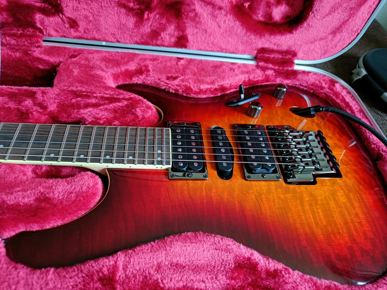 Ibanez S6570SK-STB