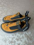 Climbing shoes